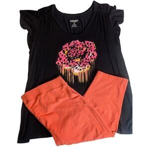 Torrid Women’s Plus Size Outfit - Super Soft Rose Tee & Cropped Leggings 3X